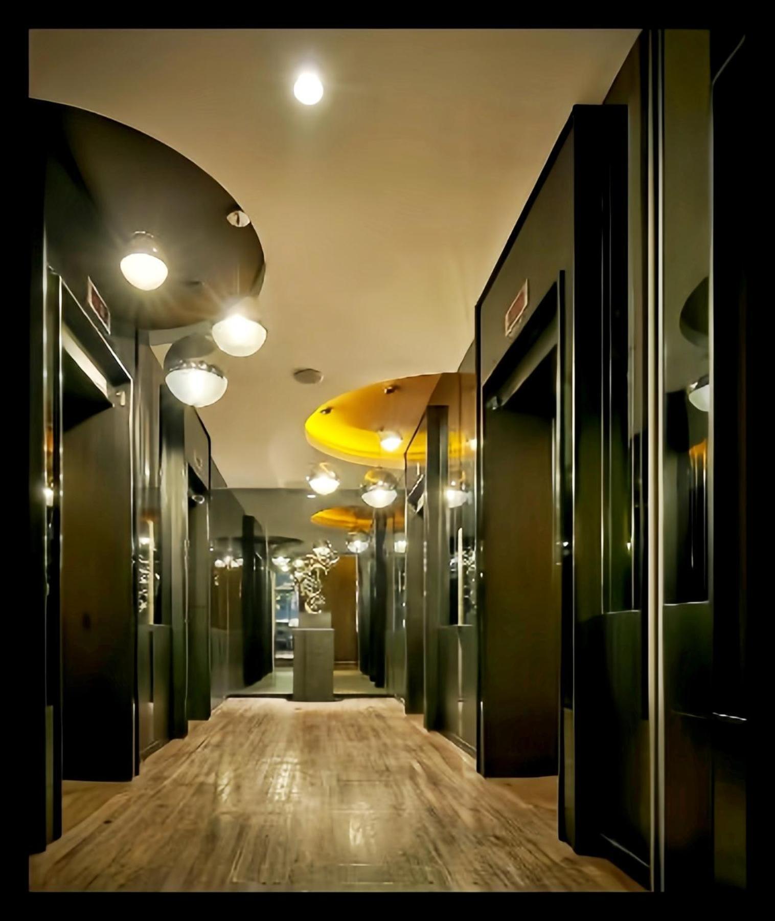 Maritime Seaview Suites Penang George Town Exterior foto