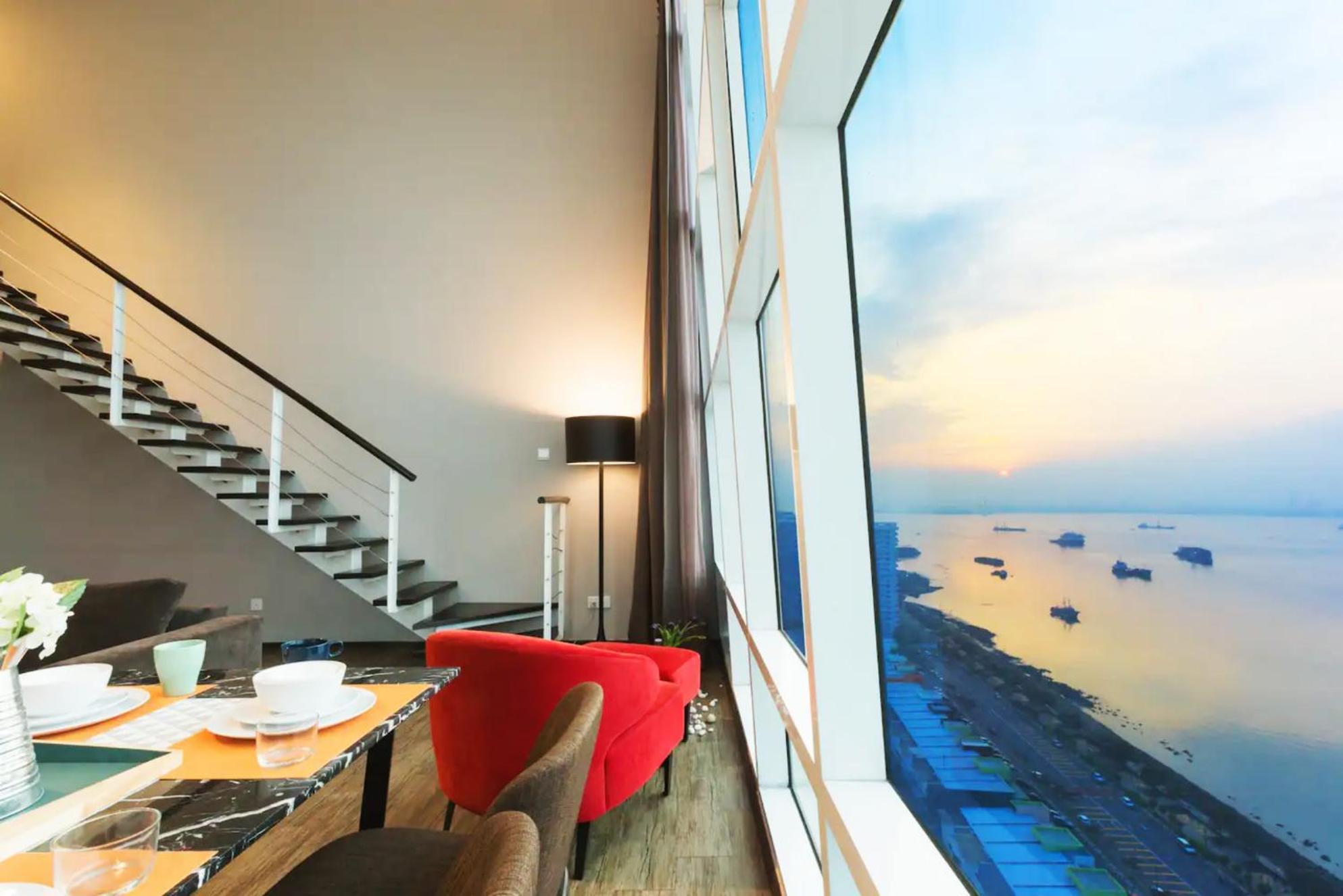 Maritime Seaview Suites Penang George Town Exterior foto